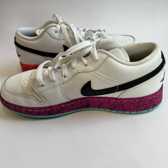 Nike Air Jordan 1 Retro Low GS Grades \